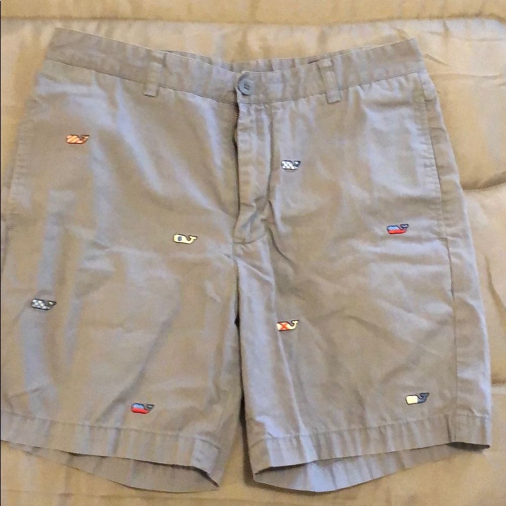 Light blue/gray Vineyard Vines shorts